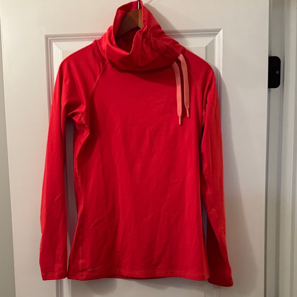 Nike Pro DriFit Activewear Top in Large